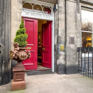 5* Couette-café Six Brunton Place